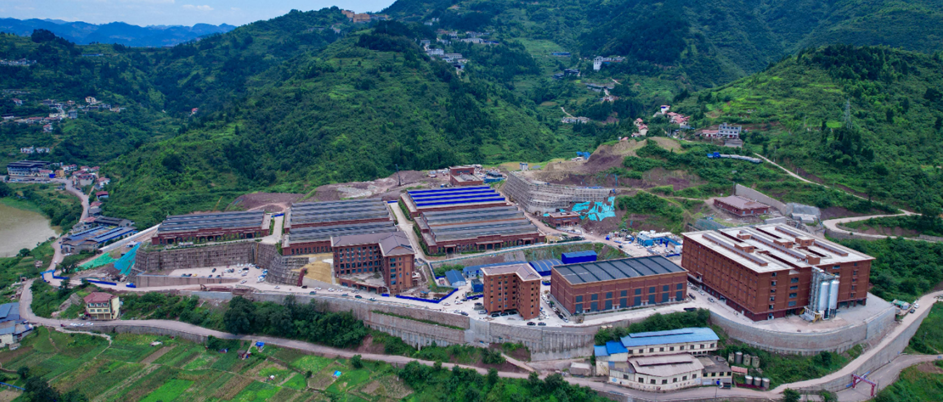 貴州珍酒 - 茅臺(tái)鎮(zhèn)雙龍基地